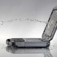 Jak naprawić laptopa po zalaniu